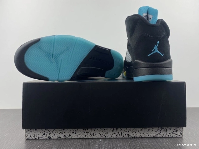 DD0587-047 Jordan Aqua Air 5 1212